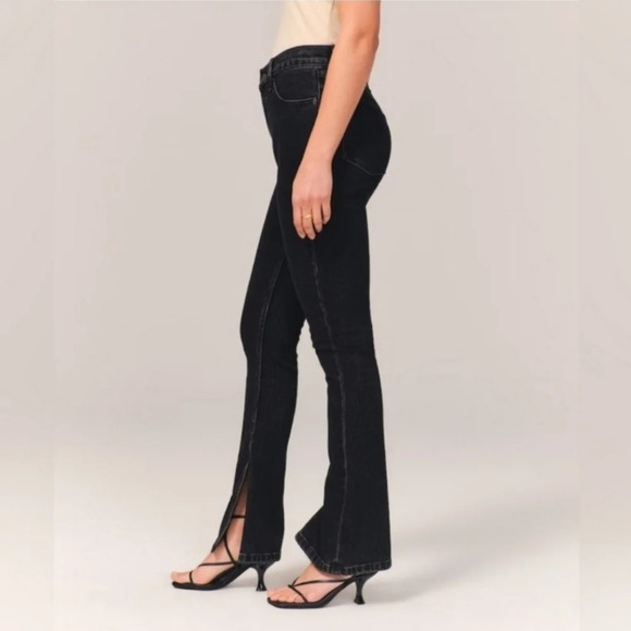 NWT Abercrombie Women's High Rise Skinny Jeans, Black with Vent Hem, sz 32/14R - Picture 1 of 6